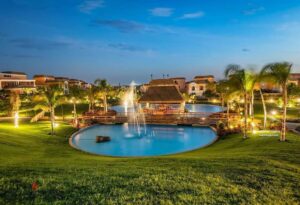 17,980,000 ج.م فيلا تاون هاوس ميديل استلام فوري ريسيل جاهز ع السكن للبيع في كمبوند لايان صبور Layan Sabour