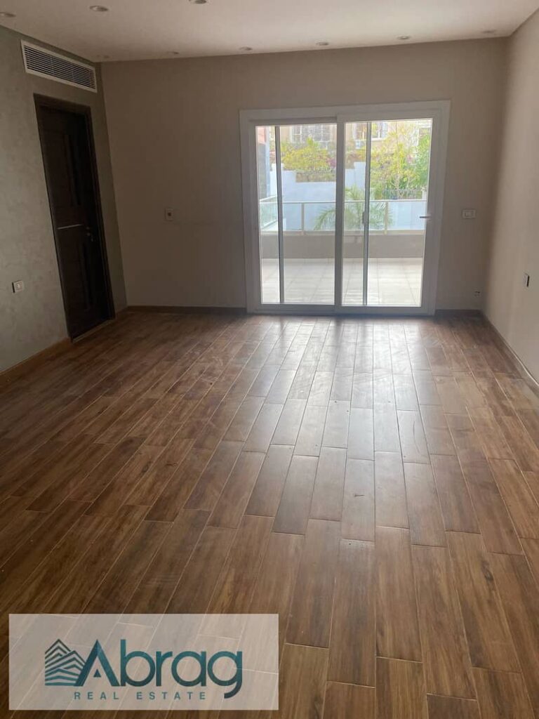 للايجار فيلا 400م مطبخ وتكييفات 4 غرف  كومباوند  زايد ريجنسي الشيخ زايد 0