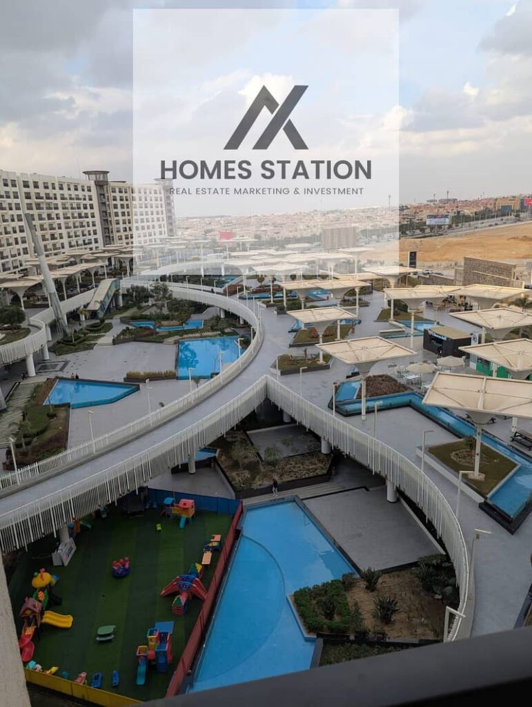 استوديو حديث وجاهز للسكن داخل Porto New Cairo، مناسب للأفراد أو الأزواج الباحثين عن مكان هادي ومريح بمساحة مناسبة. الوحدة First Use ومفروشة بالكامل 0