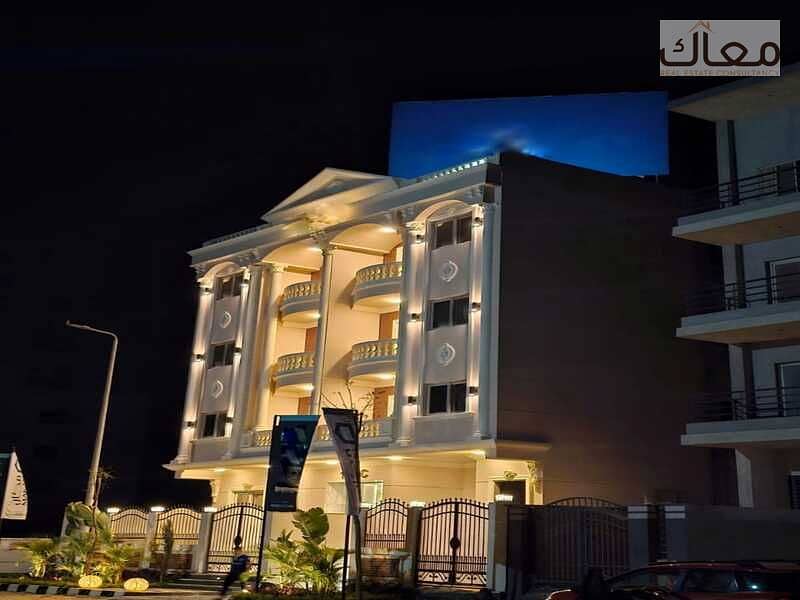 في اميز لوكيشن علي شارع رئيسي  ودور متكرر 0