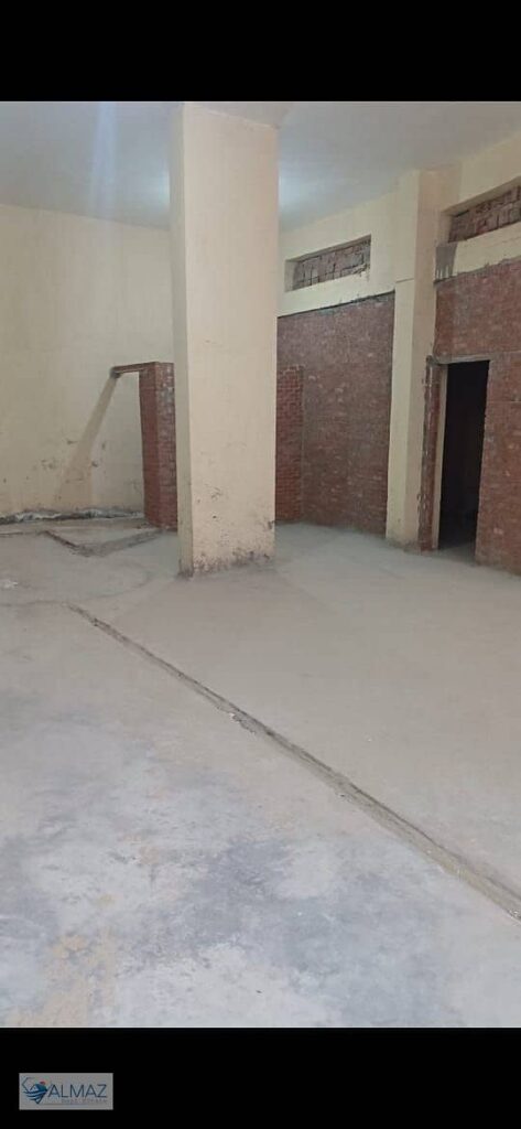 *مخزن بيزمنت للايجار في جاردينيا هايتس 1 في التجمع الخامس*موقع مميز: على شارع التسعين، قريب من كل مناطق التجمع والخدمات الرئيسية. أمن وحراسة: بوابات آ 0