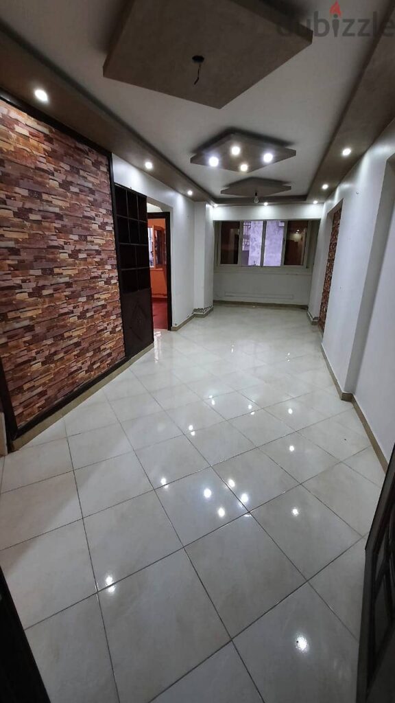 شقة مميزة للإيجار سيدي جابر خلف ش المشير دور ثاني تشطيب ممتاز جبسون بو 0