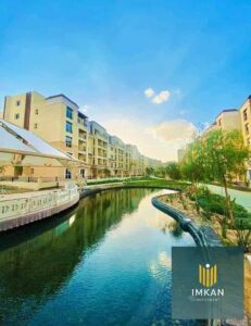 2,560,990 ج.م شقة للبيع بالتقسيط على 12 سنة وبخصم 50% عالكاش للبيع بجوار مدينتى فى كمبوند سراى _ المستقبل _ القاهرة Sarai