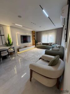 5,600,000 ج.م شقه بأقل مقدم وتقسيط علي 10 سنين في موقع استراتيجي في التجمع الخامس بجوار هايد بارك ودقايق من الجامعة الأمريكية في كمبوند راقي متكامل الخدمات