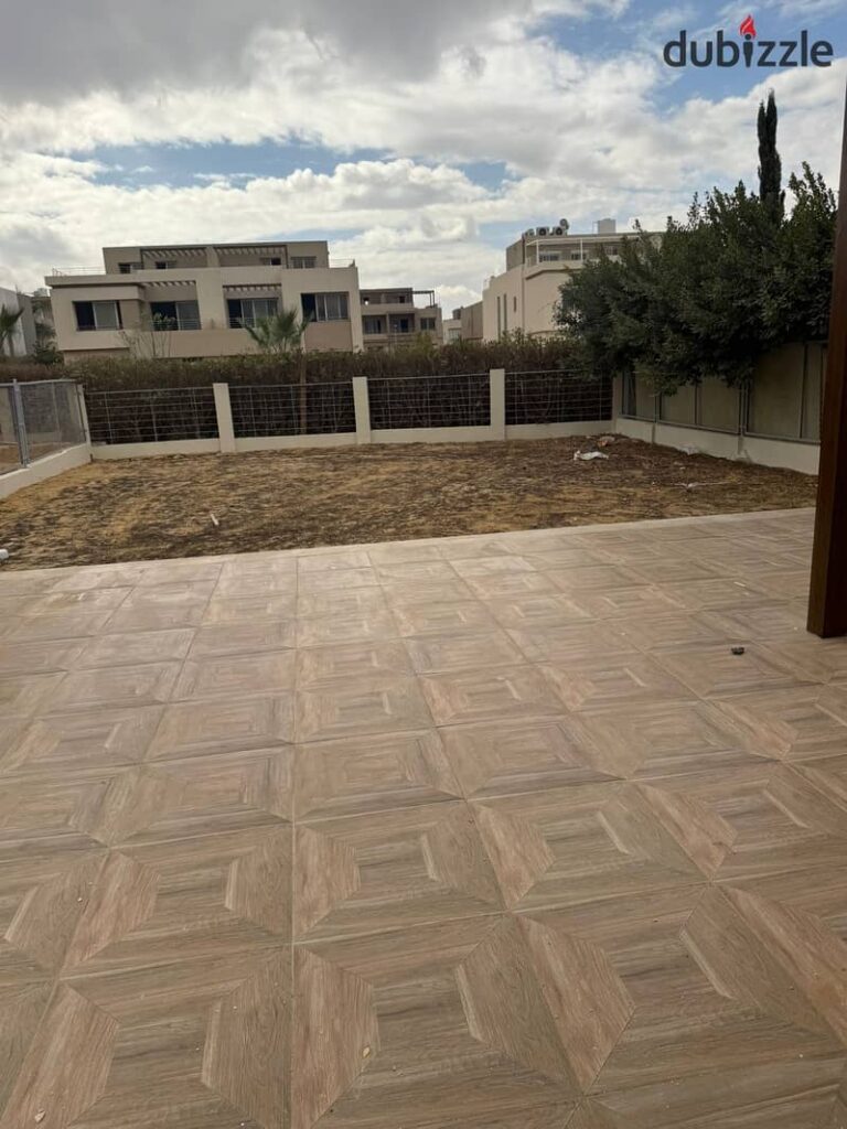 توين هاوس للايجار في بالم فالي  ( بالم هيلز )بالمطبخ والتكييفات و الاجهزه 0