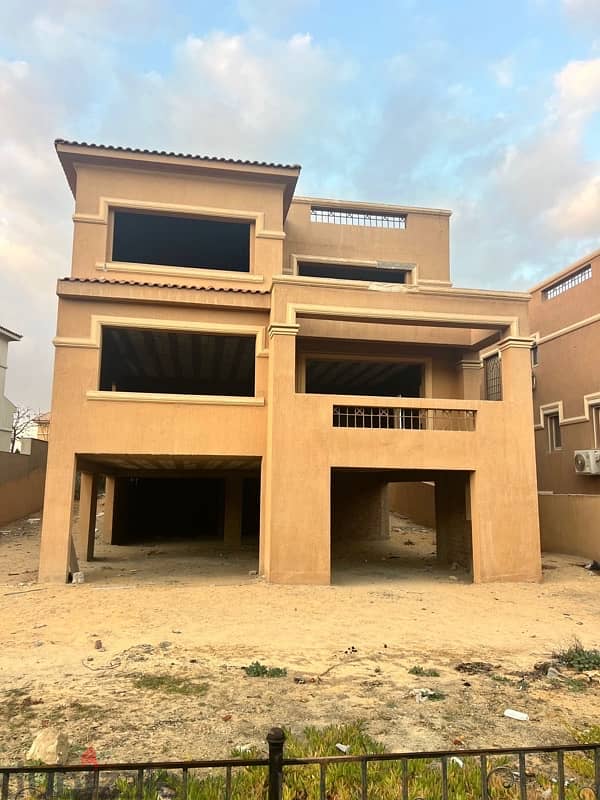 ستاند الون ٦٥٠ متر  قطاميه جاردنز 0