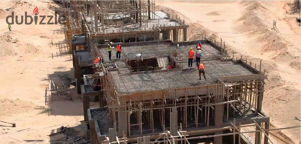 شقة للبيع متشطبة بالكامل في كمبوند Naia West مع مساحات خضراء وبحيرات صناعية 0