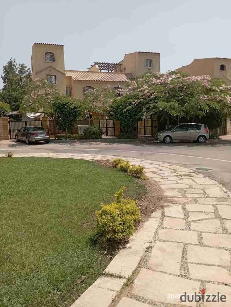 للبيع فيلا Z مدينتي تشطيب بسعر لقطه لسرعه البيع 0