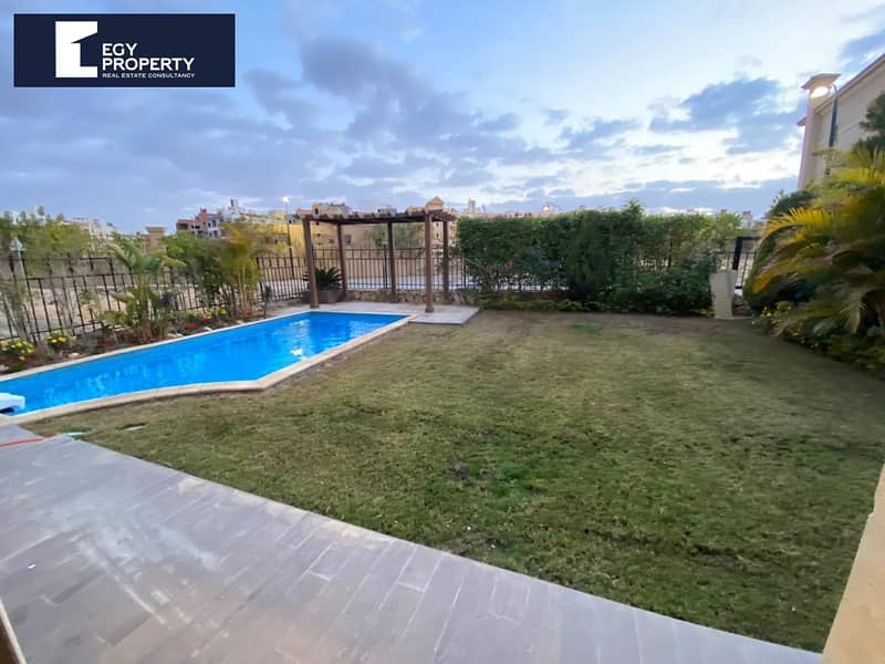 فيلا فندقية بحمام سباحة خاص مشتطبة بالكامل للبيع في قطامية ديونز - القاهرة الجديدة 0