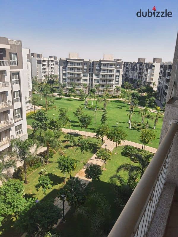 شقة بيع في مدينتي 73م فيو وايد جاردن فالb12 0