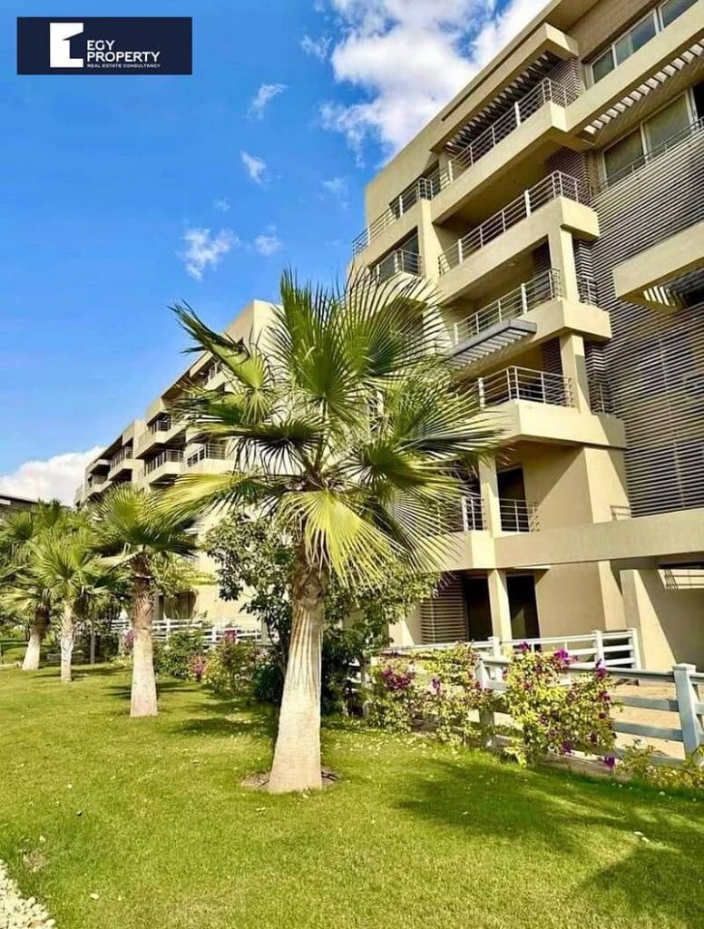 بموقع خيالي ِشقة بسعر مميز للبيع في كمبوند بادية بالم هيلز - 6 اكتوبر 0