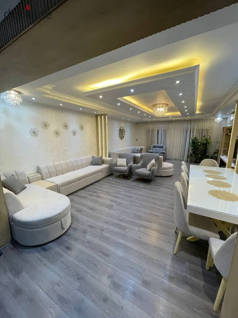 متاح شقة 180م للبيع في الرحاب2 بالفرش والأجهزة 0