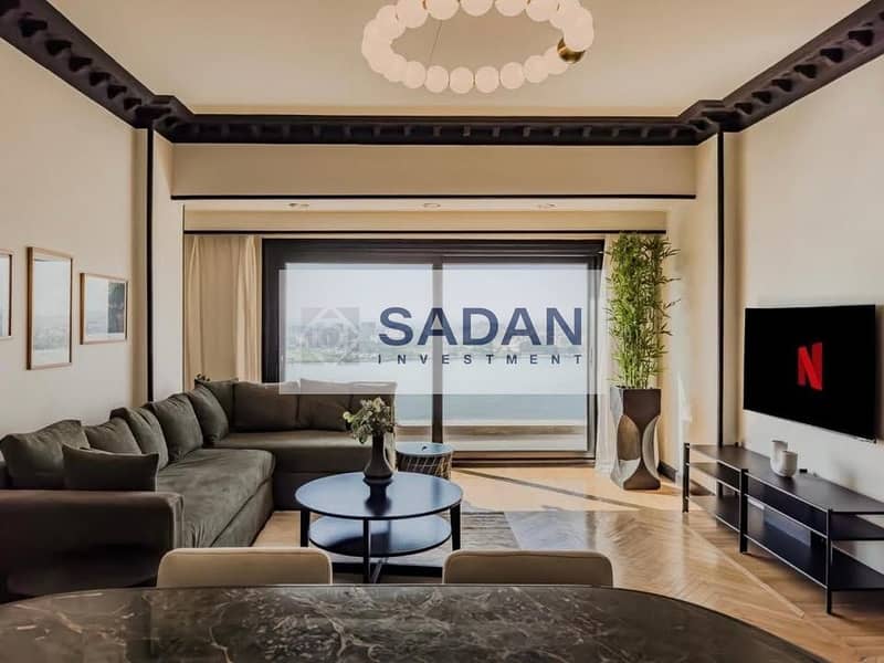 شقة بخدمة فندقية (متشطبة + الفرش + الاجهزة + التكيفات) اوبن فيو علي النيل + الاهرامات | بعائد سنوي بالدولار | بالقرب من الزمالك علي كورنيش النيل 0