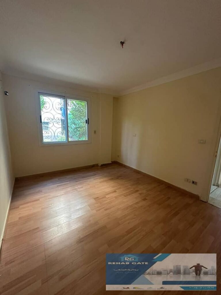 شقة بسعر لقطة في الرحاب ١٢٠م  أرضي بحديقة 0