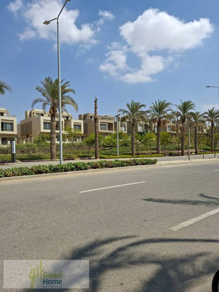 تاون هاوس للبيع في موقع مميز | بالم هيلز، القاهرة الجديدة - بسعر لقطة  كاش 14.500. 000 0