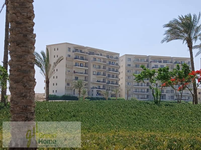 شقة كاملة التشطيب للبيع مع فيو على الجولف في أبتاون القاهرة – موقع مميز 0