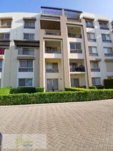 للإيجار | شقة مفروشة بالكامل بغرف 3 نوم في أبتاون القاهرة 85,000 ج.م