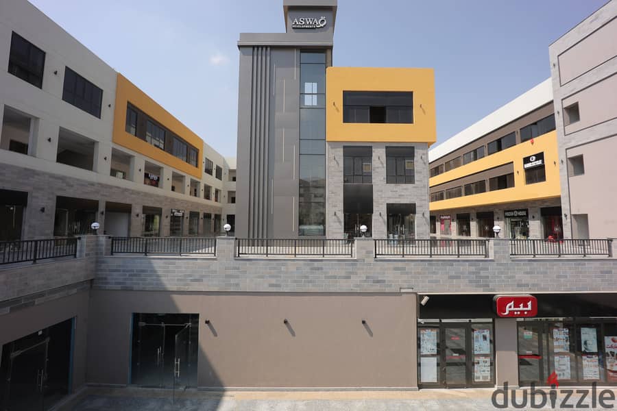 محل تجاري جاهز للتشغيل للبيع بمول ميركادو _بالشروق 0