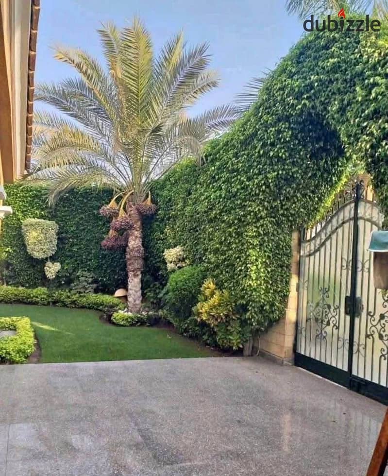 الفيلا دى للبيع ب 9 مليييون كاش فقط لا غير // ارضى + جاردن+ اول  //فى كمبوند جاهز و عايش للسكن فى القاهرة الجديدة بجوار مدينتى و الشروق 0