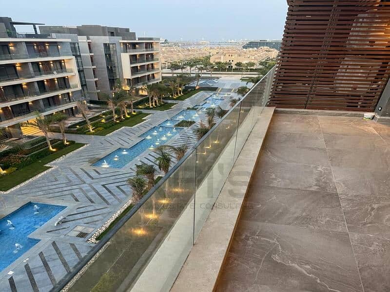 بنتهاوس دبل فيو ريسيل متشطب بالكامل استلام فوري في قلب الجولدن سكوير في كمبوند الباتيو أورو 0