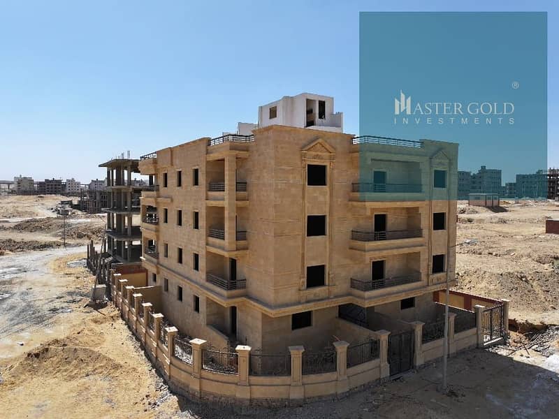 شقه للبيع في التجمع الخامس بيت الوطن الحي التامن بافضل سعر متاح في المنطقة 3 غرف و 3 حمام نص تشطيب استلام فوري 0