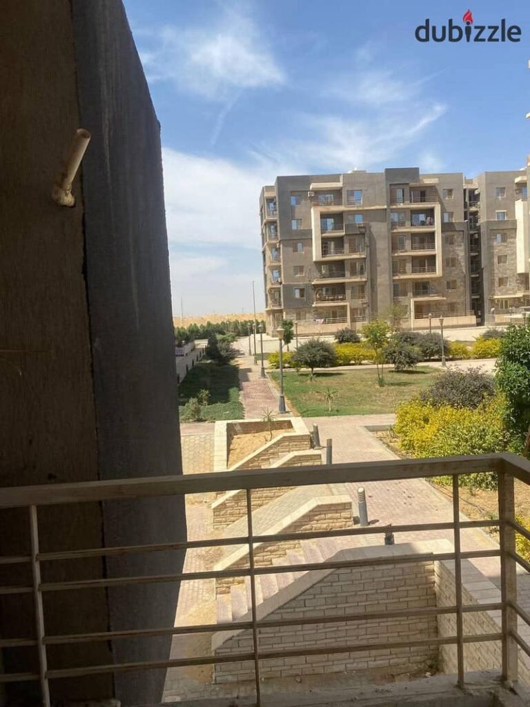 للبيع شقه في دار مصر الاندلس زون 1 مباشره علي الهايد بارك فيو مميز جدا 0