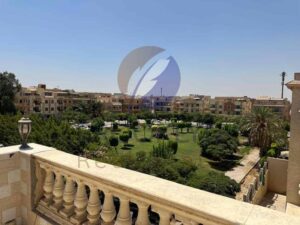 5,200,000 ج.م روف مميز فيو جاردن للبيع جنوب الأكاديمية حرف هـ 180م تشطيب سوبر لوكس تراس 50م مكان أسانسير