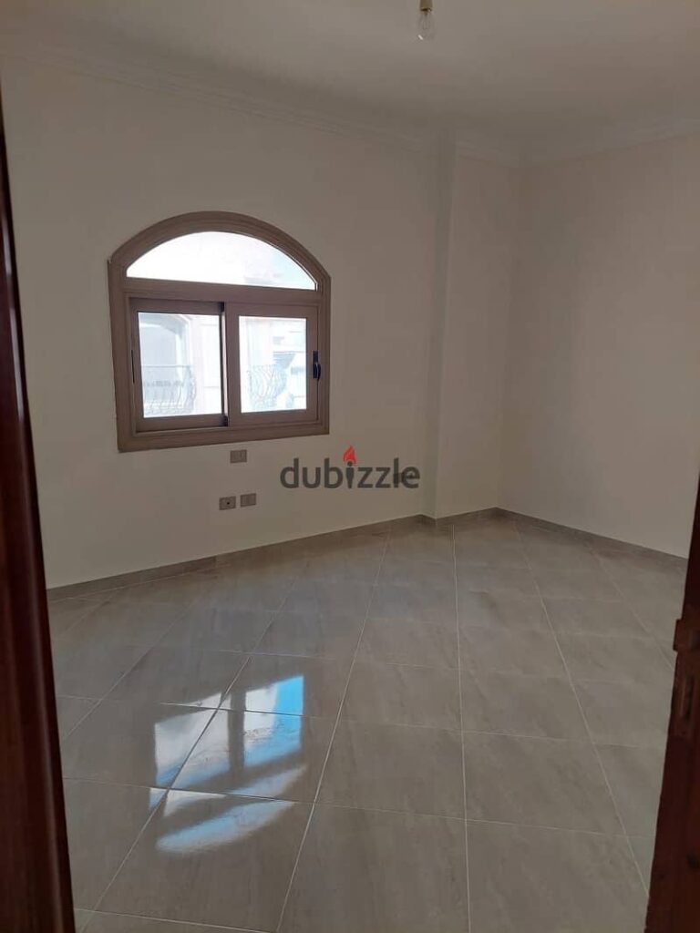 شقه للايجار تشطيب سوبر لوكس بالمطبخ جنوب الاكاديميه التجمع الاول القاهره الجديده 0