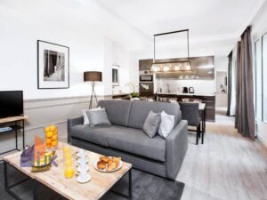 31,000,000 ج.م فيلا مستقلة للبيع بمساحة 275متر 4غرف مباشرة على مزار جنب بلوم فيلدز وقريبة من وادي دجلة في كومباوند فاخر بموقع مميز في مستقبل سيتي New Cairo Mostkabal