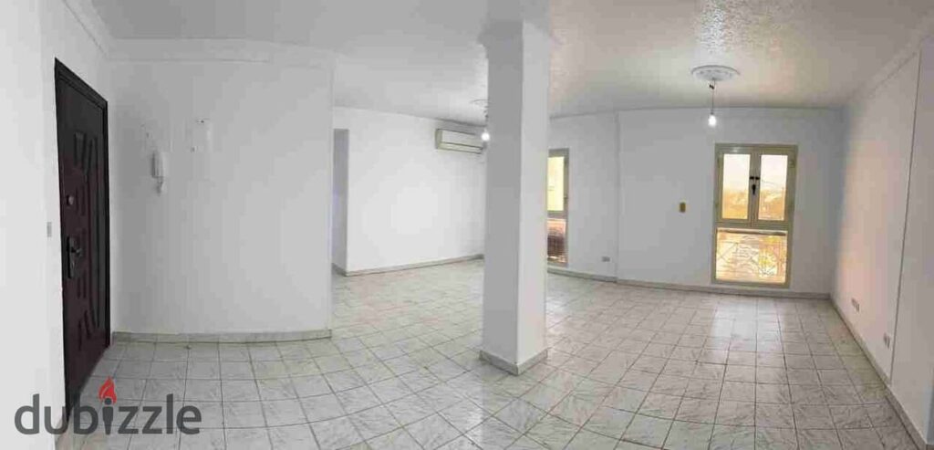 للبيع شقة في الرحاب بجوار السوق القديم والمركز الطبي ومجمع البنوك وبوابة 5&6 وسيط من المالك 0