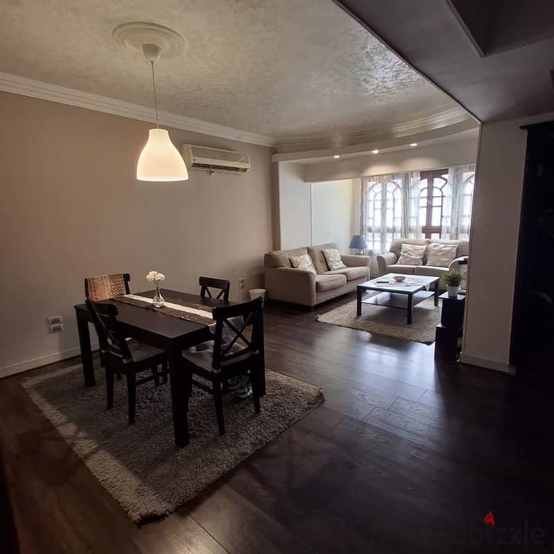 شقه للايجار مفروش في شيراتون المطار مساحه  ١٣٠  متر  طابق اول 0