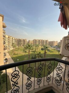 7,500,000 ج.م للبيع بالرحاب 131م فيو مفتوح تشطيبات خاصة دور تالت بالمطبخ لوكيشن مميز جنب السوق