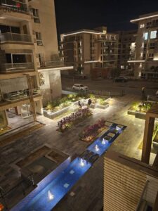 15,000,000 ج.م شقه استلام فوري في ماونتن فيو التجمع الخامس بجوار الجامعة الامريكية باقل سعر في السوق