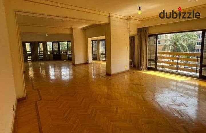 شقه للايجار شارع كورنيش النيل بجوار السفارة السعودية الفورسيزون 240م تشطيب سوبر لوكس مدخل فاخر عمارة شيك جدا 0