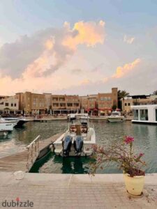 12,000,000 ج.م فيلا للبيع في الجونه على الفيو جاهزه للاستلام و للمعاينة بسعر قابل للتخفيض و في خصم كويس جدا • نوع الوحدة: تاون هاوس • المساحة: 140م² • الموقع: الجونة – البحر الأحمر • الحالة: جاهزة للمعاينة مميزات المشروع: موقع مميز في قلب الجونة تصميمات عصرية وتشطيب