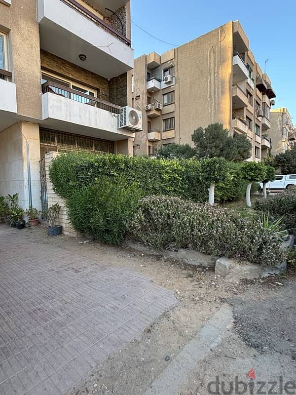 شقه دور ارضي بحديقة خاصه في زهراء المعادي 0