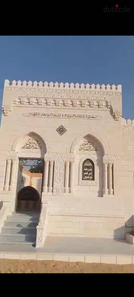 مدفن للبيع في مقابر القاهرة الجديدة أول طريق العين السخنه 0