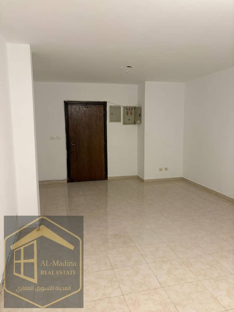 أرضي بجاردن للإيجار – الرحاب – 105م + جاردن – موقع مميز 0