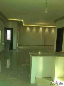 17,000 ج.م شقة 200 متر بعائلى التجمع الأول قريبة من المواصلات والخدمات