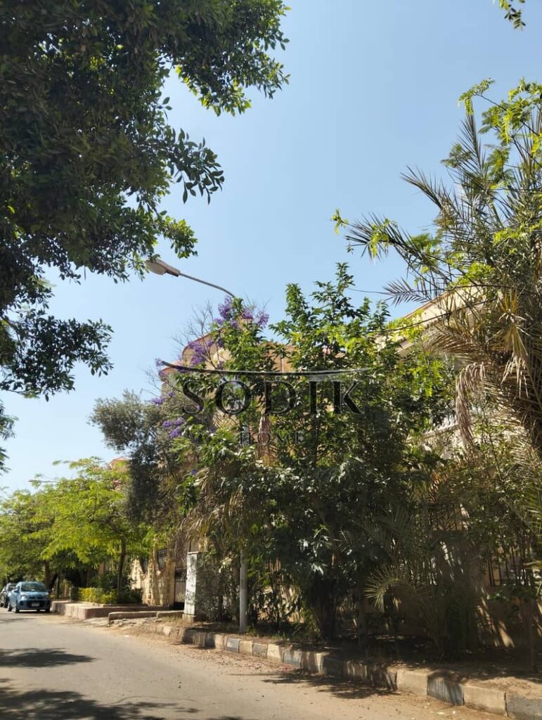 امتلك شقتك  قسط علي سنه ونص بمقدم 50% في الحي السابع في اميز لوكيشن علي فيو جاردن 0