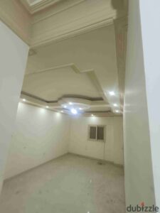 12,000 ج.م شقه للايجار في المنطقه التامنه تصلح اداري