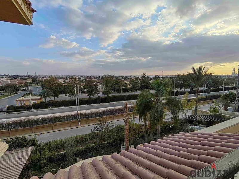 فيلا للبيع في الشروق ٢٠٠٠ تشطيب سوبر لوكس 0