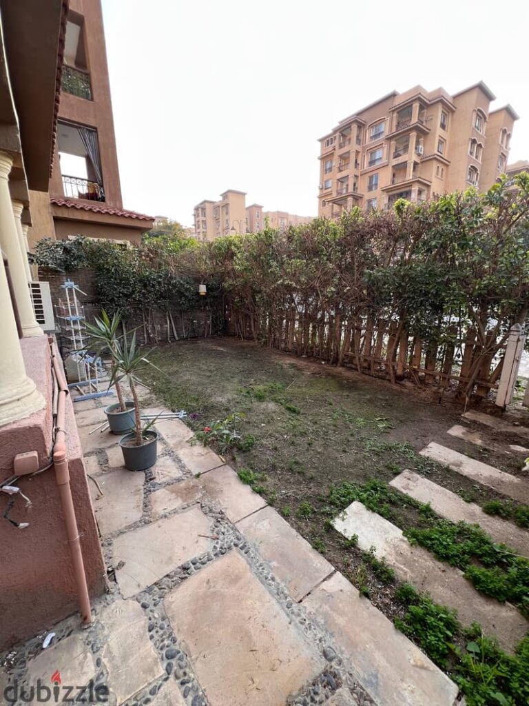 شقة أرضي بحديقة للبيع في B1 مدينتي – موقع مميز جدًا 0