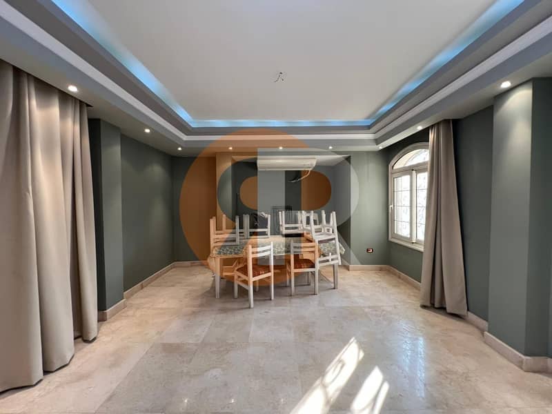 فيلا مميزه للايجار بكمبوند  تبارك المعادى هايتس 0