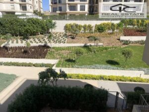 9,000,000 ج.م شقة للبيع 3 غرف استلام فوري تشطيب سوبر لوكس اقل سعر برايم لوكيشن في المراسم فيفث سكوير ارقي مشروع في الجولدن اسكوير التجمع الخامس القاهرة الجديدة