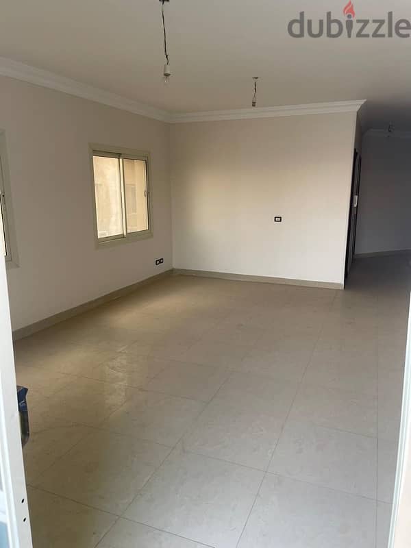 شقة للبيع في زهراء المعادي 0