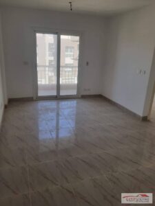 4,100,000 ج.م شقه مميزه جدا للبيع كاش فى مدينتى B12 مساحة 73م تشطيب الشركه