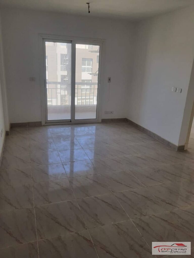 شقه مميزه جدا للبيع كاش فى مدينتى B12 مساحة 73م تشطيب الشركه 0