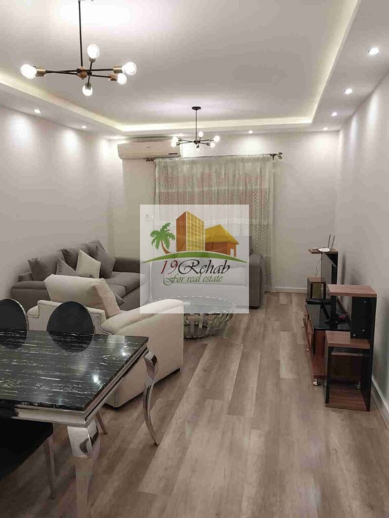 شقة للايجار المفروش بالرحاب بحديقه خاصه ( فرش فندقي تشطيب خاص بالكامل الترا سوبر لوكس موقع مميز ) 0