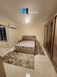 40,000 ج.م من افخم الشقق الموجوده في مدينه نصر وخطوات لسيتي ستارز وفيو البلكونه يطل علي طريق النصر